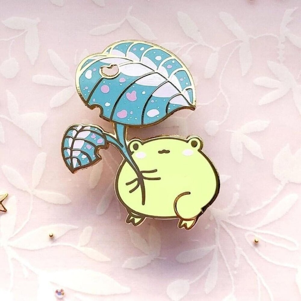 Gogo the Frog Leaf Umbrella Enamel Pin - RARE Gold‎ Plated Brooch & Jewelry